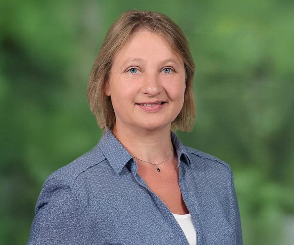 ludwig-steil-hof-ansprechpartner-baerbel-stashelm