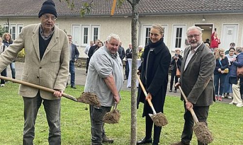 ludwig-steil-hof-newsbeitrag-vom-bienenwachs-bis-zur-roteiche